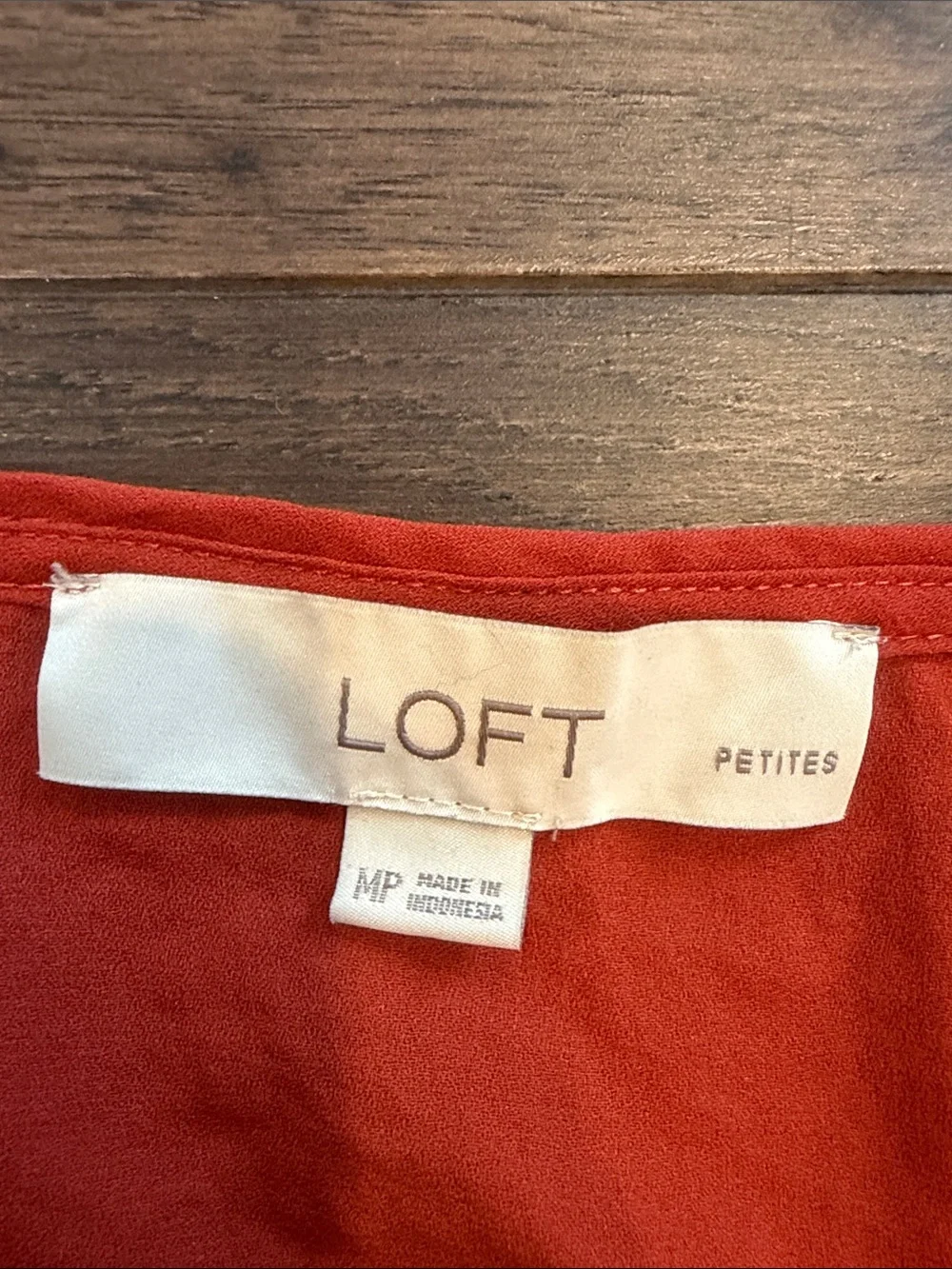 LOFT Petites Burnt Orange Blouse Puff Sleeve Smocked Cuff Size MP - C61-140